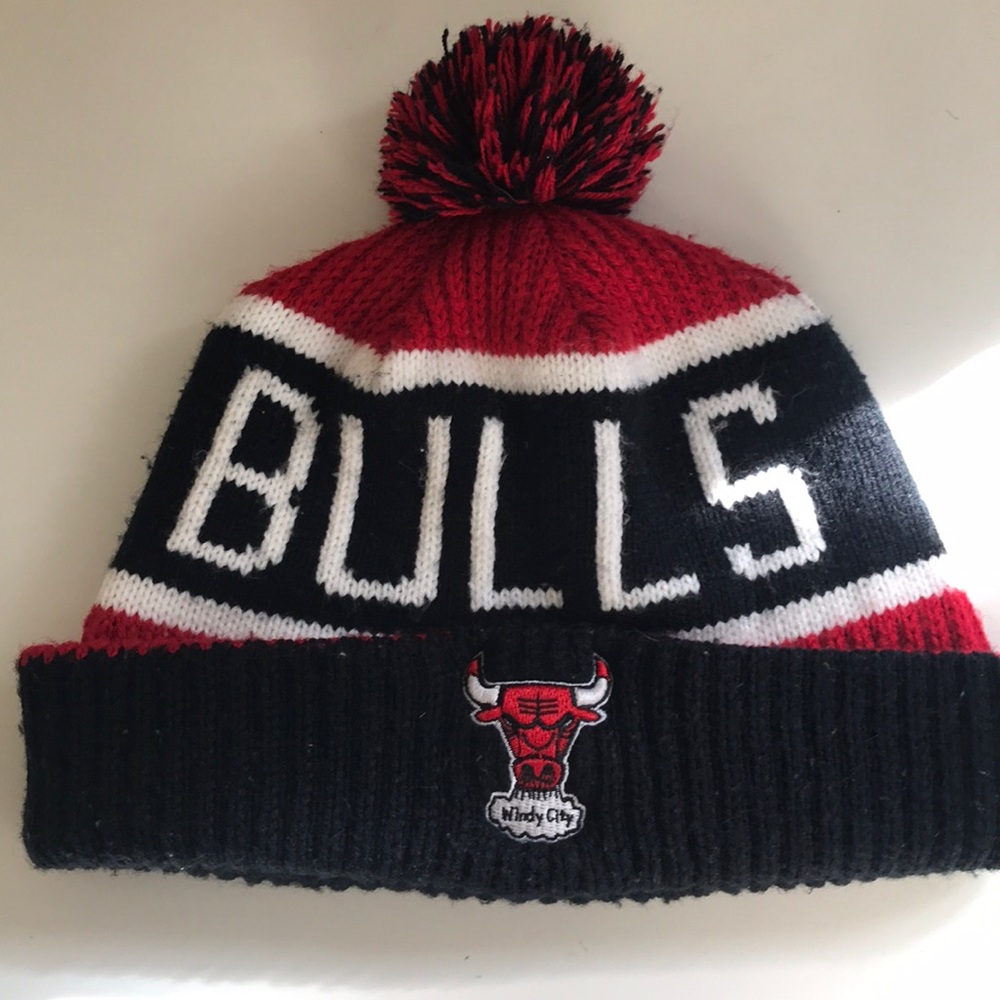 Chicago Bulls Pom Beanie